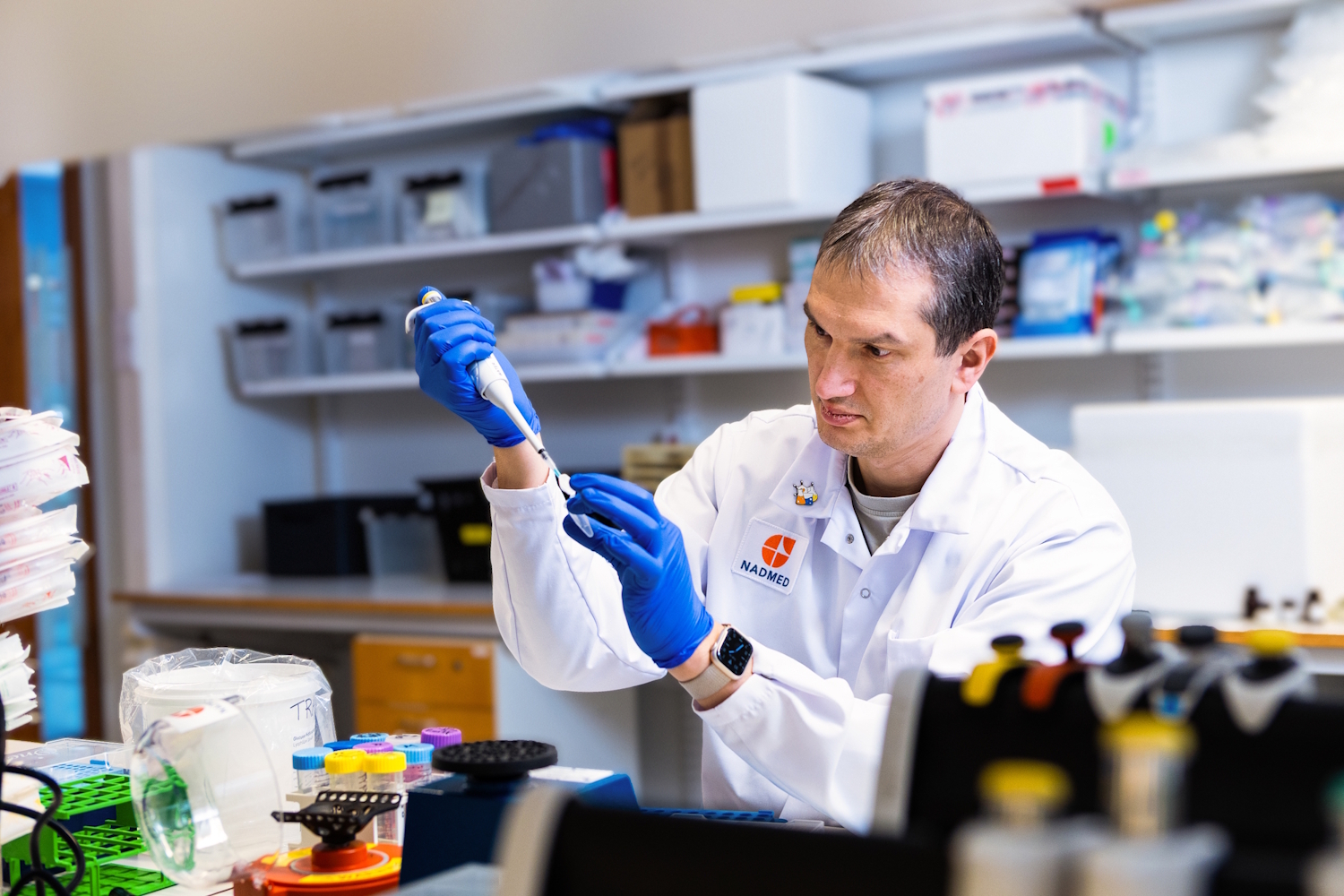 Accurate measurement of redox metabolites is challenging due to their stability requirements upon extraction from a biological matrix.  Reduced metabolites such as NADH and NADPH are highly labile and prone to degradation if not stabilized properly, causing artificial shifts in measured levels. | Nadmed Ltd | The standard of NAD measuring