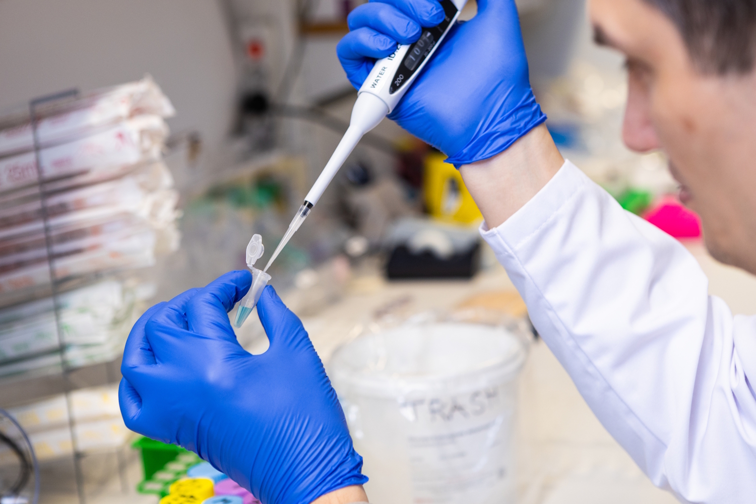 Accurate measurement of redox metabolites is challenging due to their stability requirements upon extraction from a biological matrix.  Reduced metabolites such as NADH and NADPH are highly labile and prone to degradation if not stabilized properly, causing artificial shifts in measured levels. | Nadmed Ltd | The standard of NAD measuring